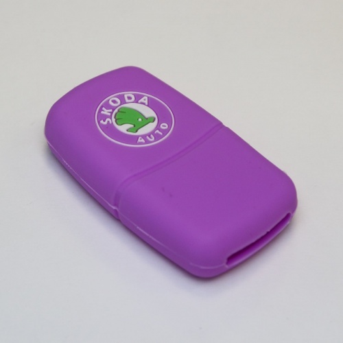 Силиконовый чехол для ключа зажигания Skoda фиолетовый