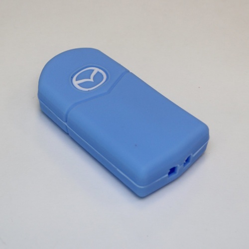 Силиконовый чехол для ключа зажигания Mazda 2 кнопки голубой